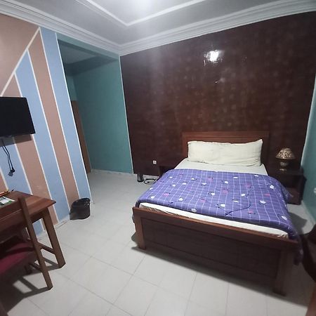 SAM RESIDENCE Jàmm ak Cofeel Saint-Louis Extérieur photo